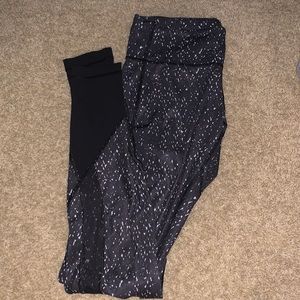 Lululemon Leggings (Size 6)
